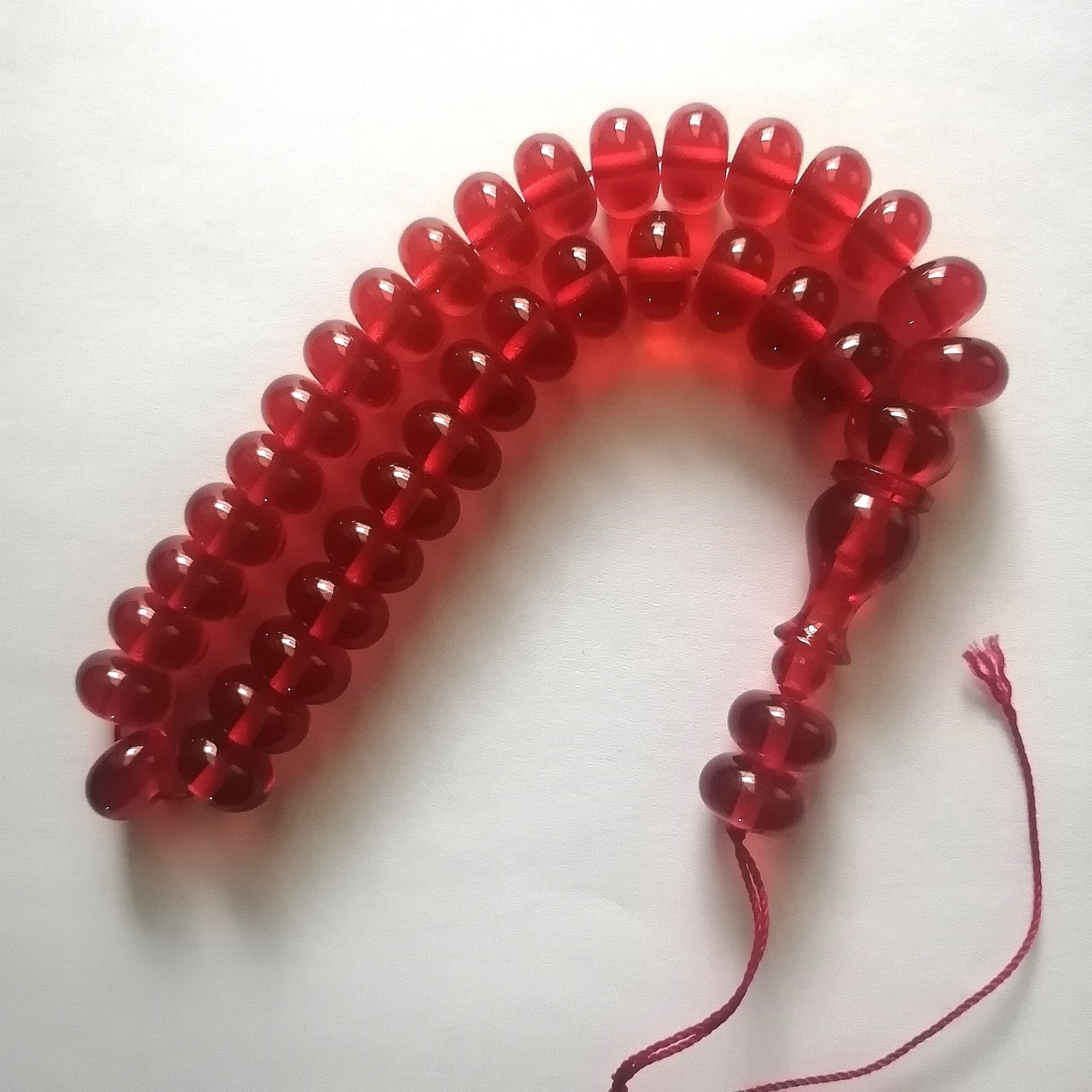 Kırmızı Renk Tekerlek Kesim Katalin Tesbih