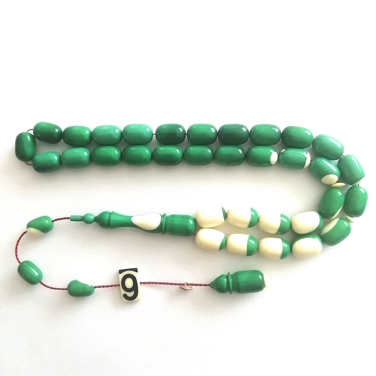 Sistem Püsküllü Selim Yücel İmzalı Kapsül Kesim 6 Numaralı Aramiht Katalin Bilardo Topu Tesbih Beğeninize Sunulmuştur