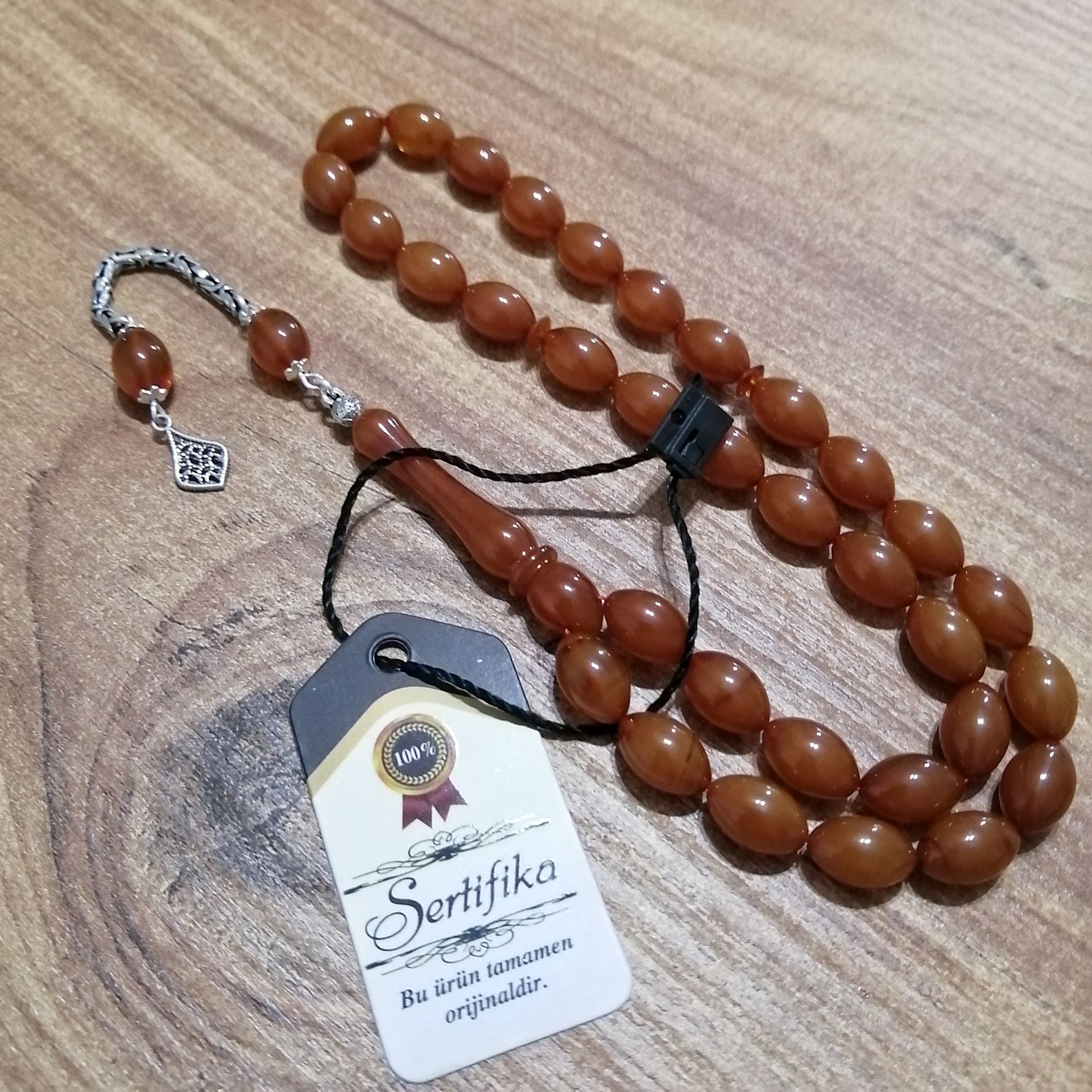 925 Ayar Gümüş Püsküllü Beyzi Kesim Sıkma Kehribar Tesbih