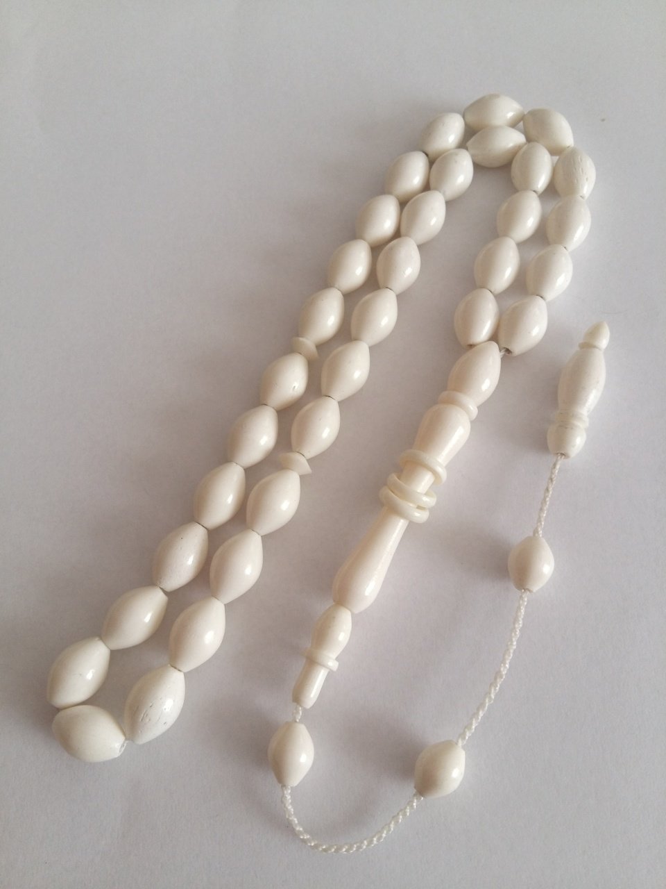 Sistem Püsküllü İmamesi Halkalı Beyzi Kesim Deve Kemiği Tesbih