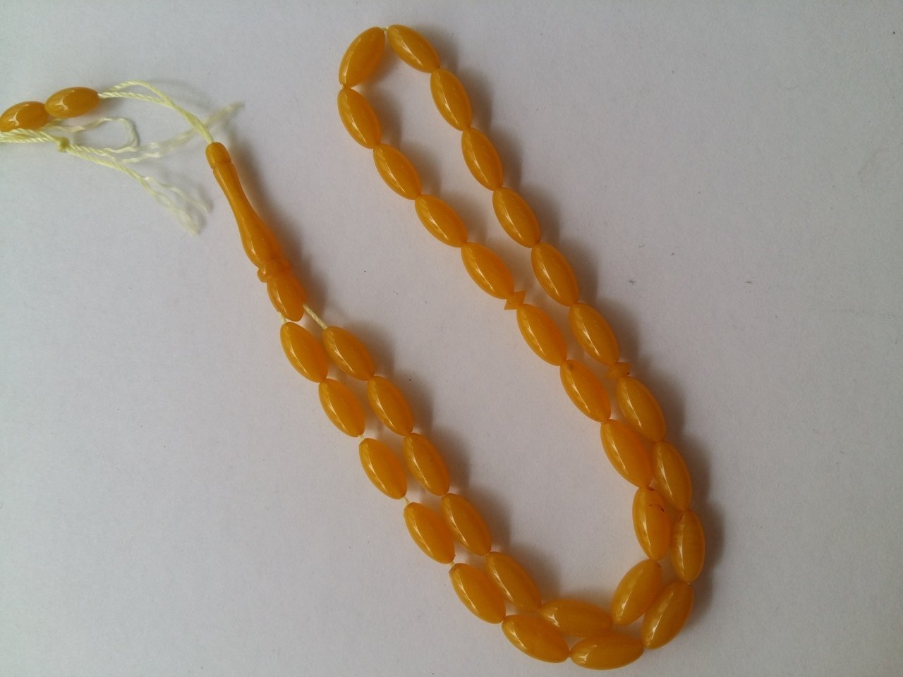 Minik Boy Arpa Kesim Sıkma Kehribar Tesbih