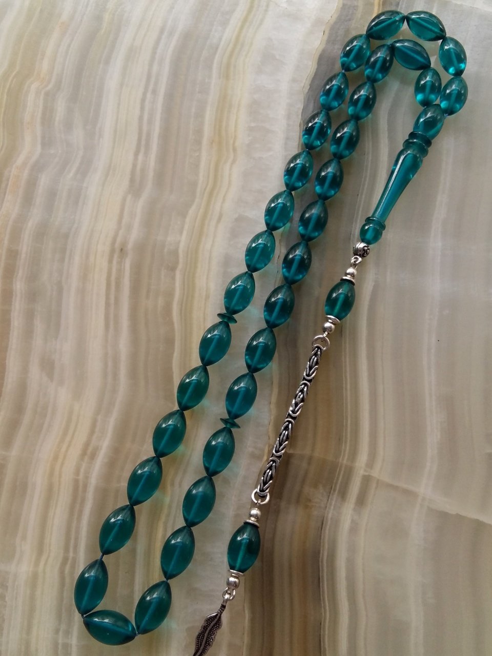 925 Ayar Gümüş Püsküllü Elde Yağ Gibi Çekimi Olan Birinci Sınıf Malzeme Yapımı  İşçilikli, Kolleksiyonluk  ve Günlük Çekime Uygun Ateş Kehribar Tesbih