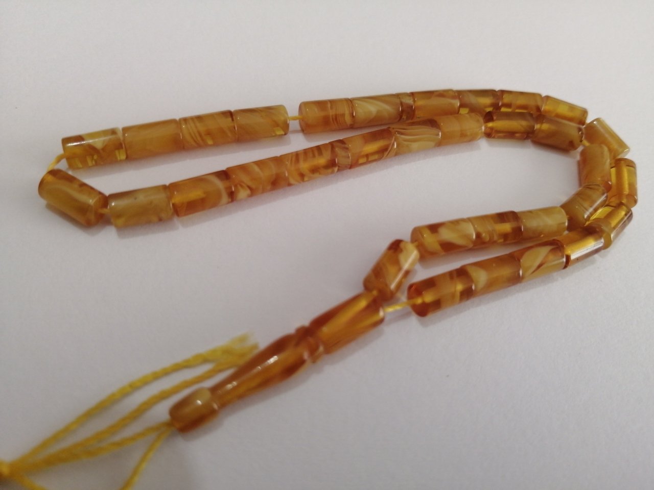 Kesme Model Hareli Sıkma Kehribar Tesbih