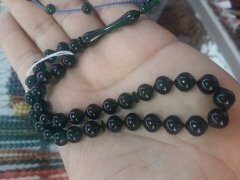 Özel İşçilikli Sistemli Ateş Kehribar Tesbih.Tesbihimiz Piyasanın en iyi Hammadesinden Yapılmış Olup Canlılık Renk Yumuşak Dokusu ve Kusursuz İşçiliği ile Tesbih Severlerin Beğenisine Sunulmuştur.