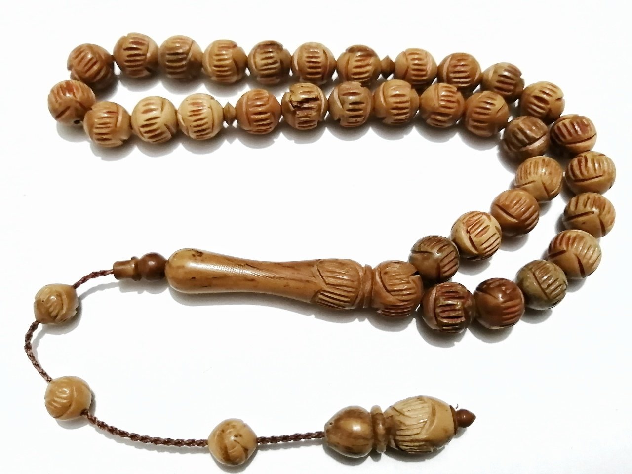 Sistem Püsküllü Kalem İşçilikli Küre Kesim Kuka Tesbih