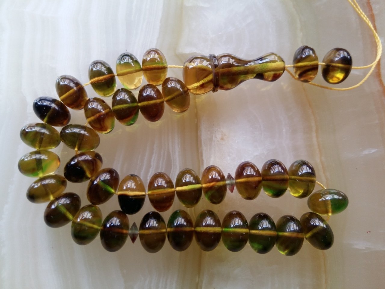 Basık Kesim Bilek Boy Hatasız Ateş Kehribar Tesbih