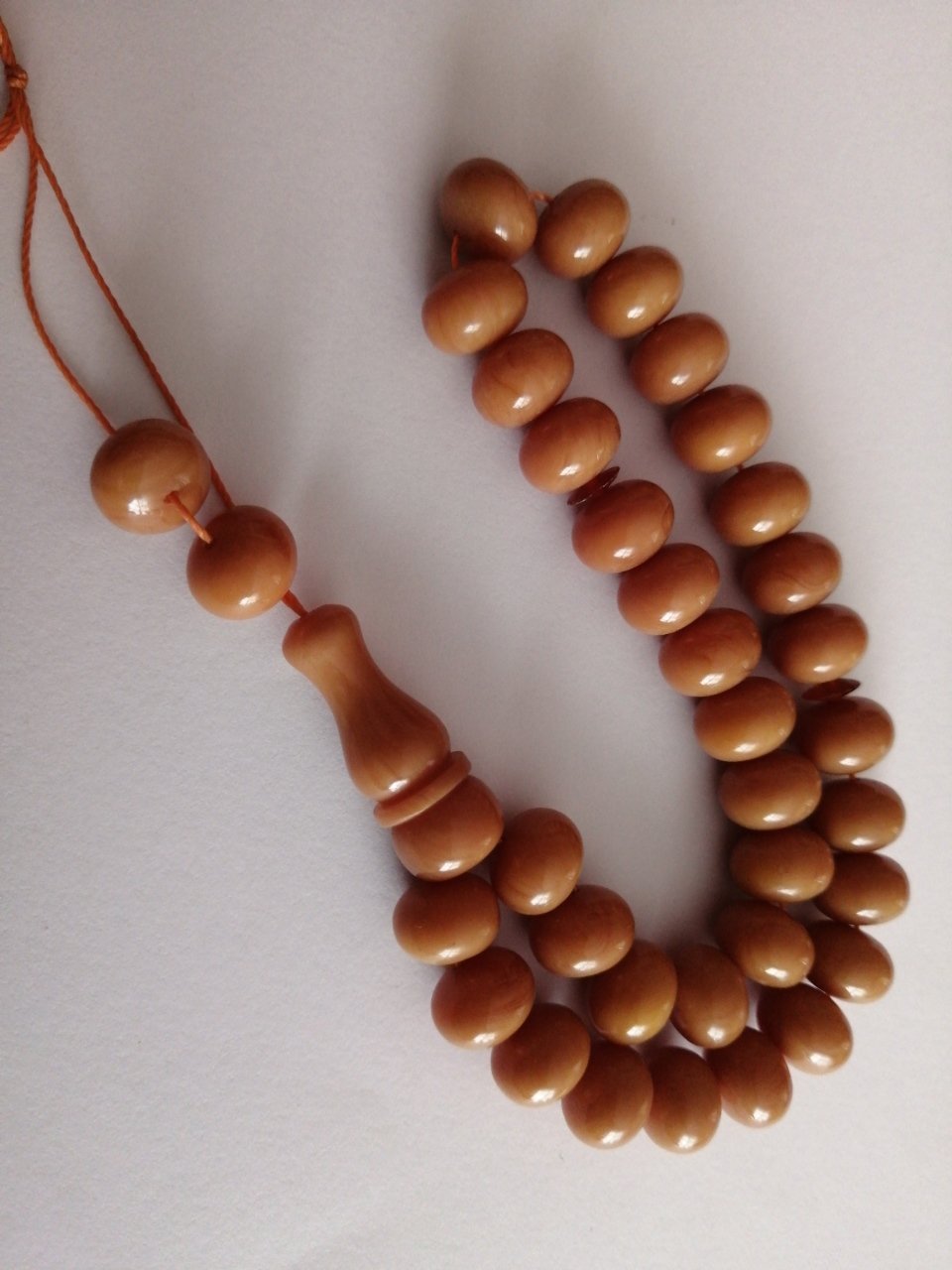 Basık Kesim Bilek Boy Sıkma Kehribar Tesbih