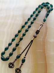 Özel İşçilikli Atölye Yapımı Kazaz Püsküllü Elde Yağ Gibi Çekimi Olan Tesbihimiz Tesbih Severlerin Beğenisine Sunulmuştur