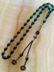 Kazaz Püsküllü Elde Yağ Gibi Çekimi Olan Ateş Kehribar Tesbihimiz Birinci Kalite Malzemeden Yapılmış Olup Yumuşak Dokusu ve Günlük Çekime Uygun &Koleksiyonluk Beyzi Kesim Tesbih