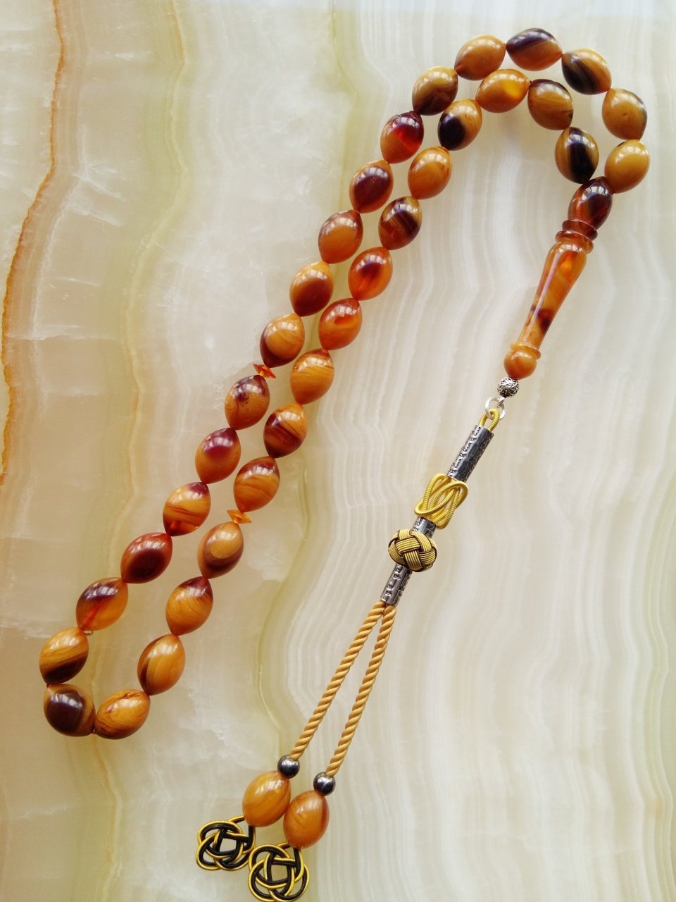 Kazaz Püsküllü Hareli Beyzi Kesim Özel İşçilikli Atölye Yapımı Sıkma Kehribar Tesbih