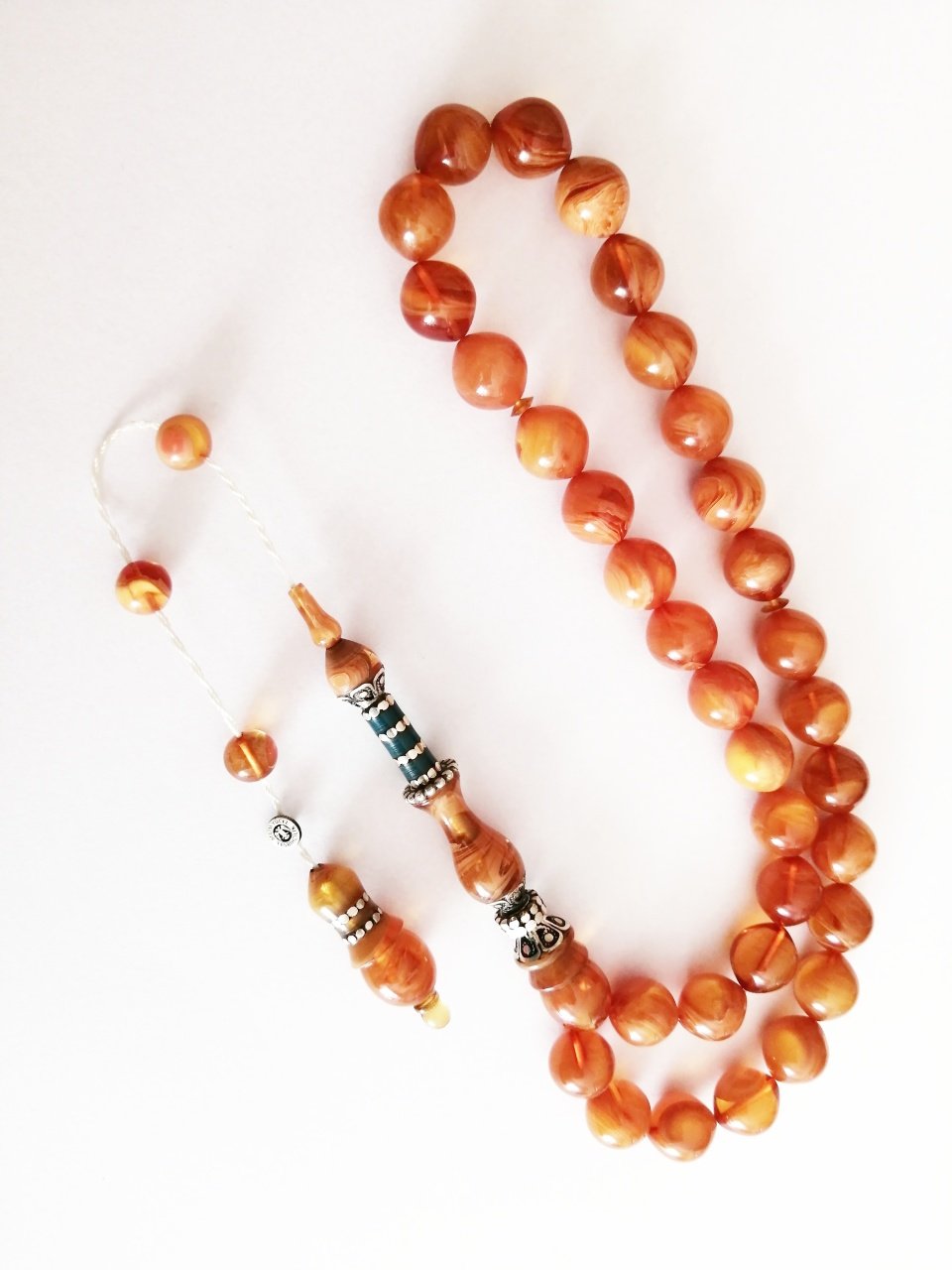 İmamesi 925 Ayar Gümüş İşçilikli Tombul Beyzi Kesim Sıkma Kehribar Tesbih