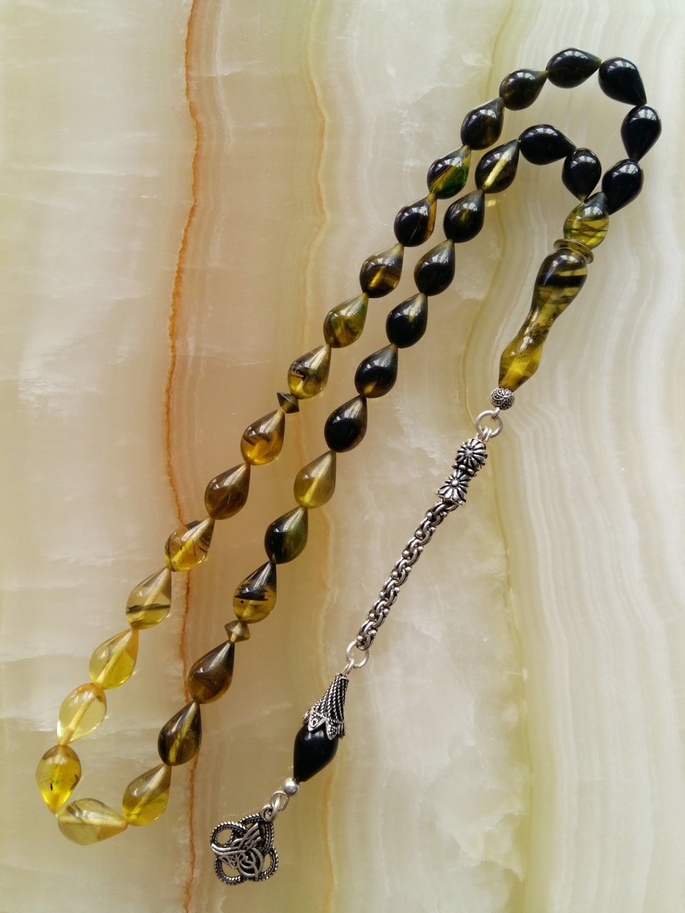 Damla Kesim 925 Ayar Gümüş Püsküllü Özel İşçilikli Atölye Yapımı Sıkma Kehribar Tesbih.