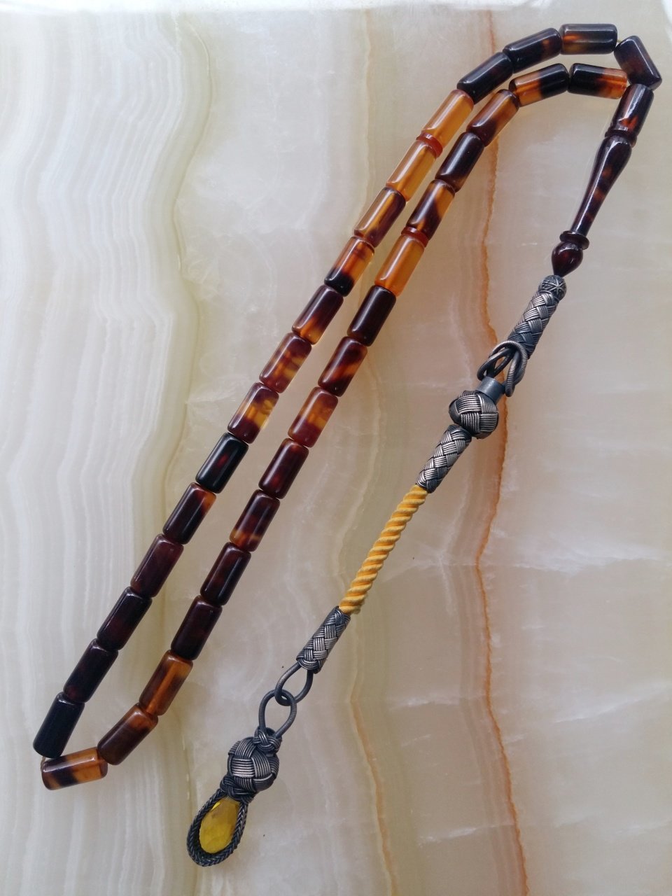 Kazaz Püsküllü Hareli İmamesi İşçilikli Sıkma Kehribar Tesbih.