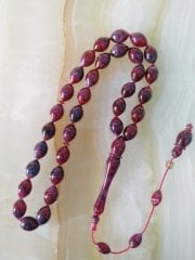 Hareli Özel İşçilikli Sistemli Elde Yağ Gibi Çekimi Olan Sıkma Kehribar Tesbihimiz Birinci Kalite Malzemeden Yapılmış Olup Yumuşak Dokusu ve Kusursuz İşçiliği ile Tesbih Severlerin Beğenisine Sunulmuştur.