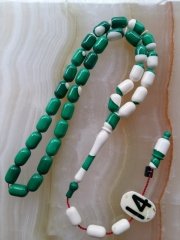 Kapsül Kesim Yeşil Beyaz Renkli Katalin Bilardo Topu Tesbih.