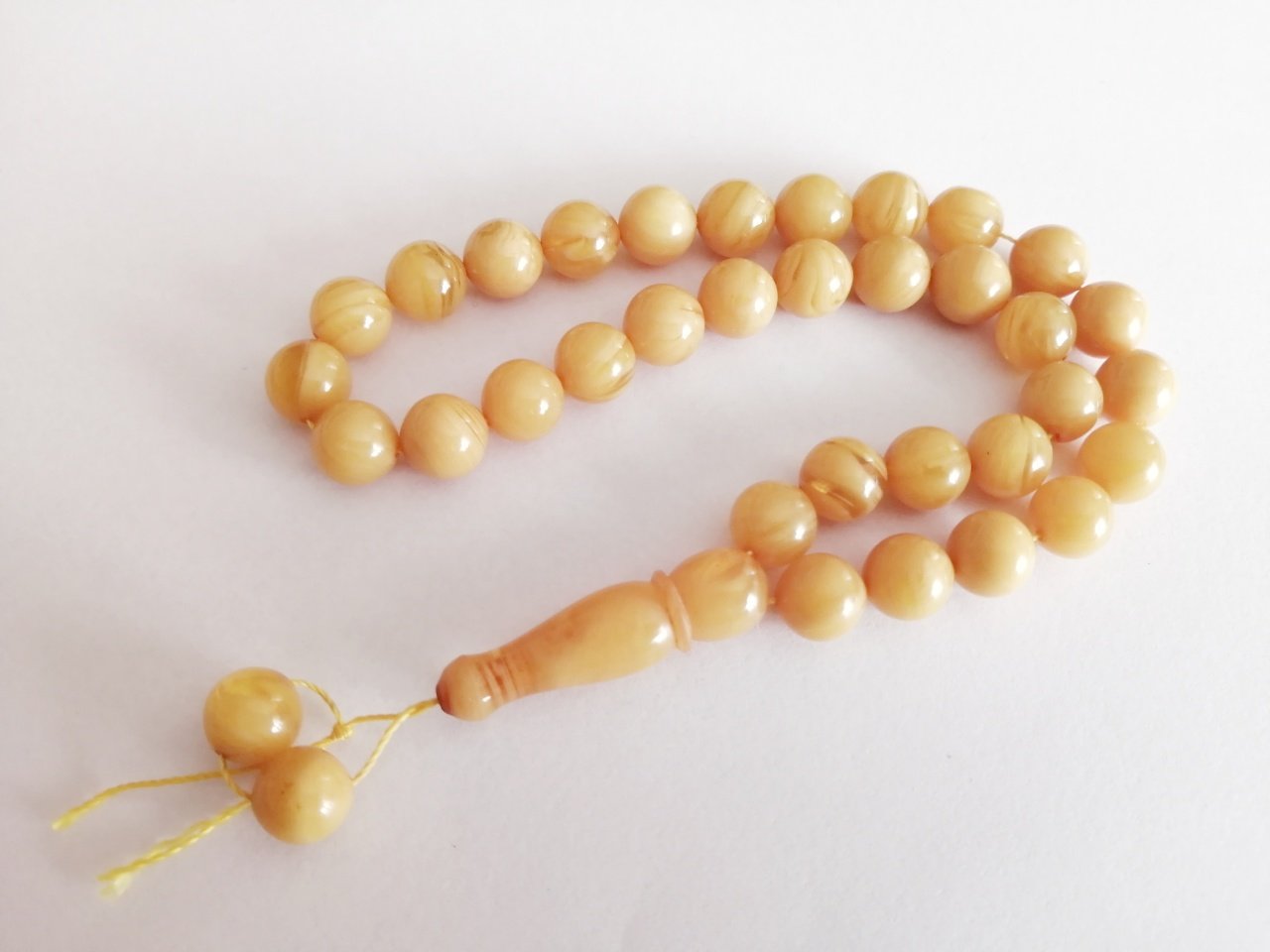 Küre Kesim Sıkma Kehribar Tesbih