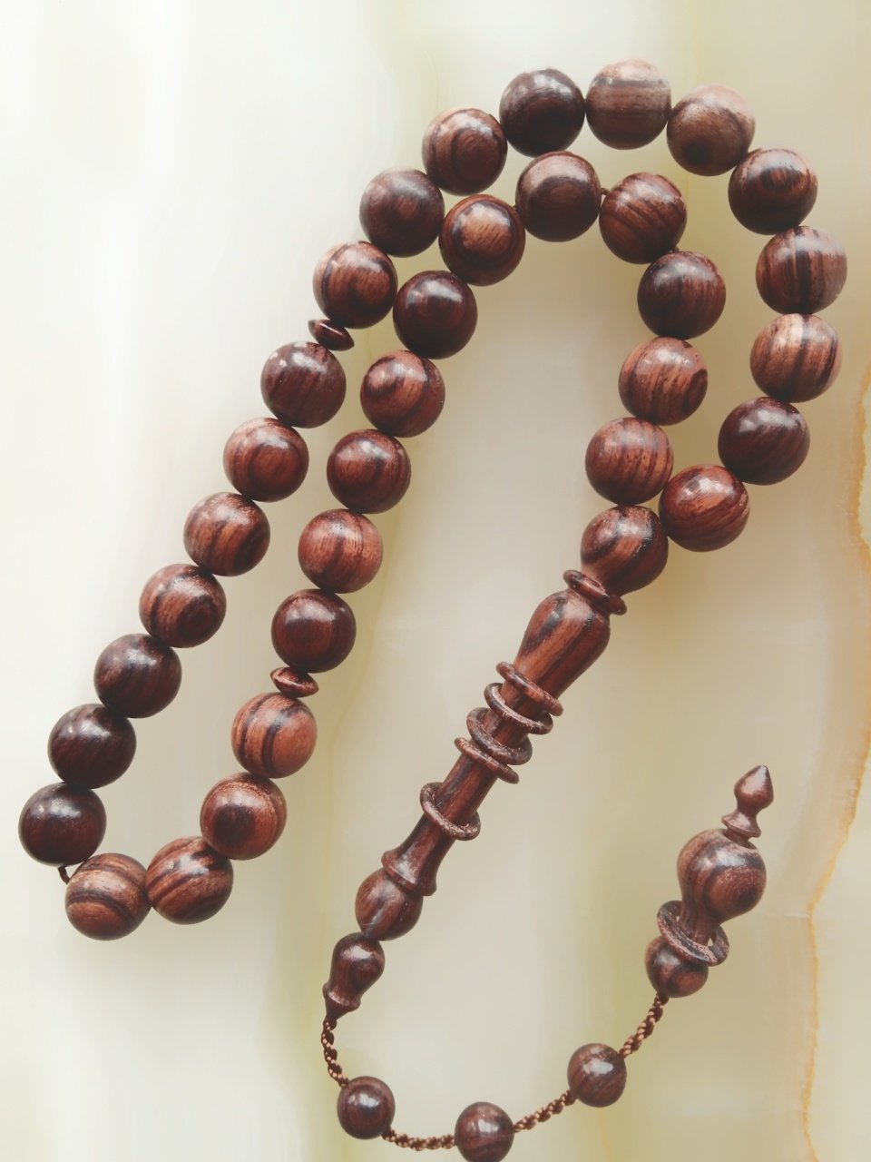 Sistemli Imamesi Halkalı Özel İşçilikli Kolleksiyonluk Küre Kesim Kral Ağacı Tesbih.