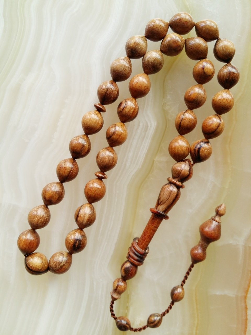 Sistemli Imamesi Halkalı Özel İşçilikli Kolleksiyonluk Sıgırcık Kesim Öd Ağacı Tesbih