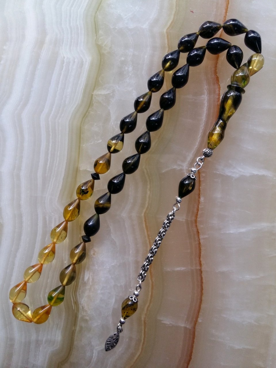 925 Ayar Gümüş Püsküllü Damla Gözyaşı Kesim Hareli Sıkma Kehribar Tesbih