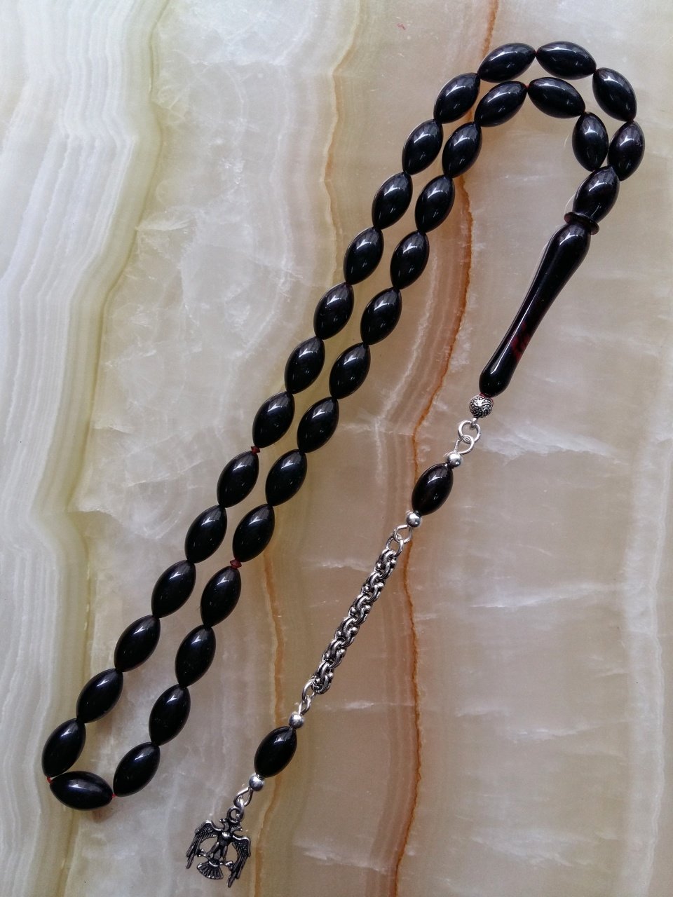 925 Ayar Gümüş Püsküllü Özel İşçilikli Atölye Yapımı Sıkma Kehribar Tesbih.