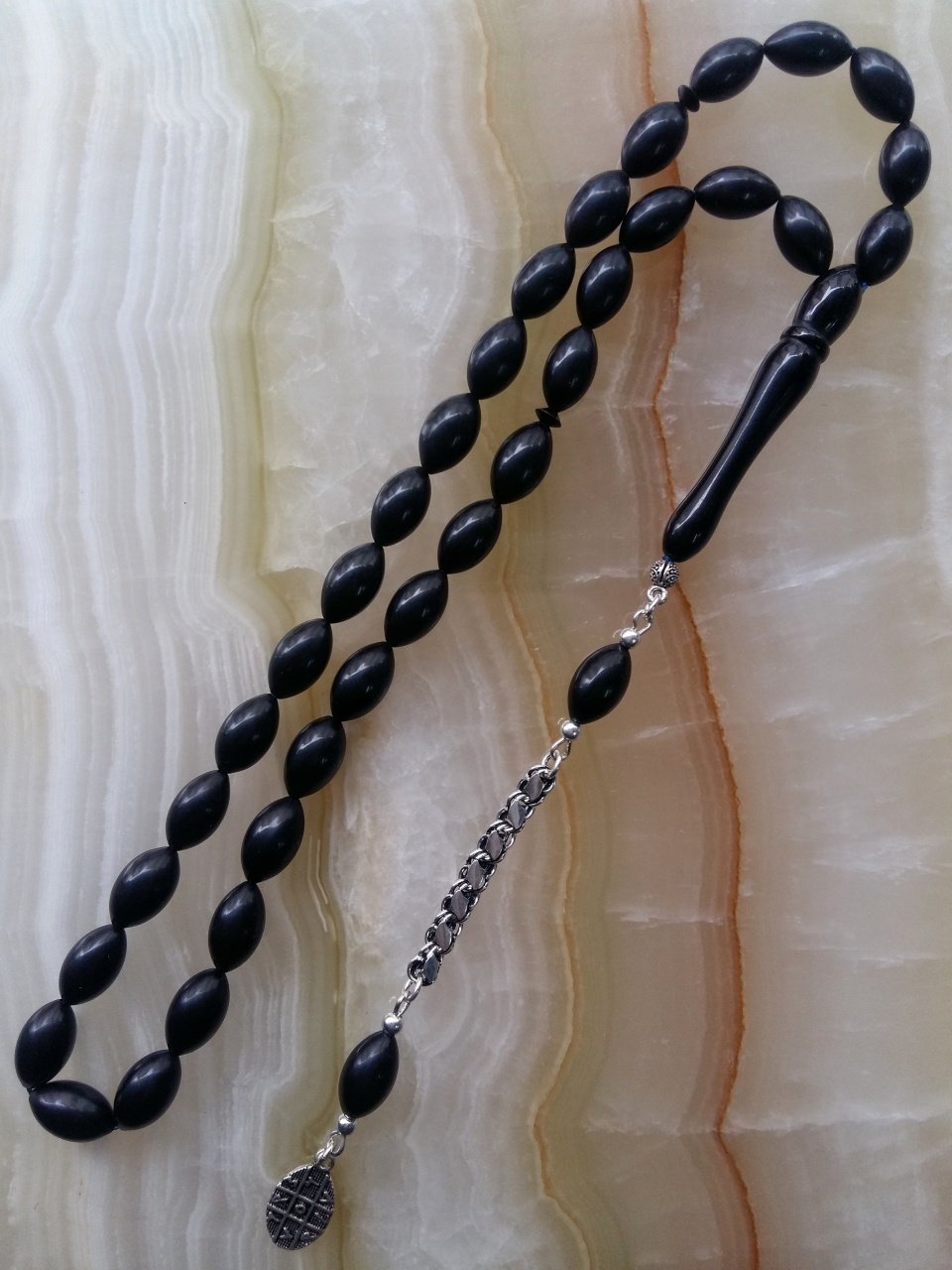 925 Ayar Gümüş Püsküllü Beyzi Kesim Nadir Renk Sıkma Kehribar Tesbih.