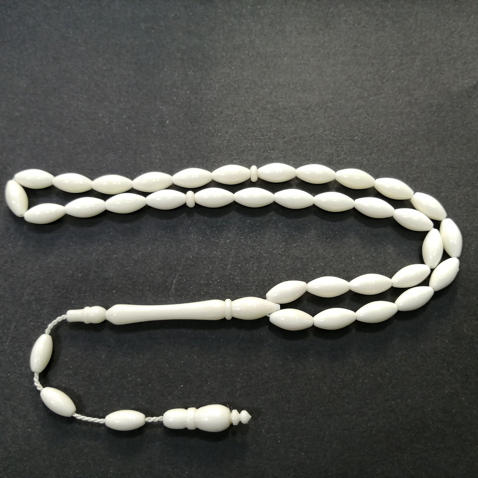 Sistem Püsküllü Beyzi Kesim Deve Kemiği Tesbih