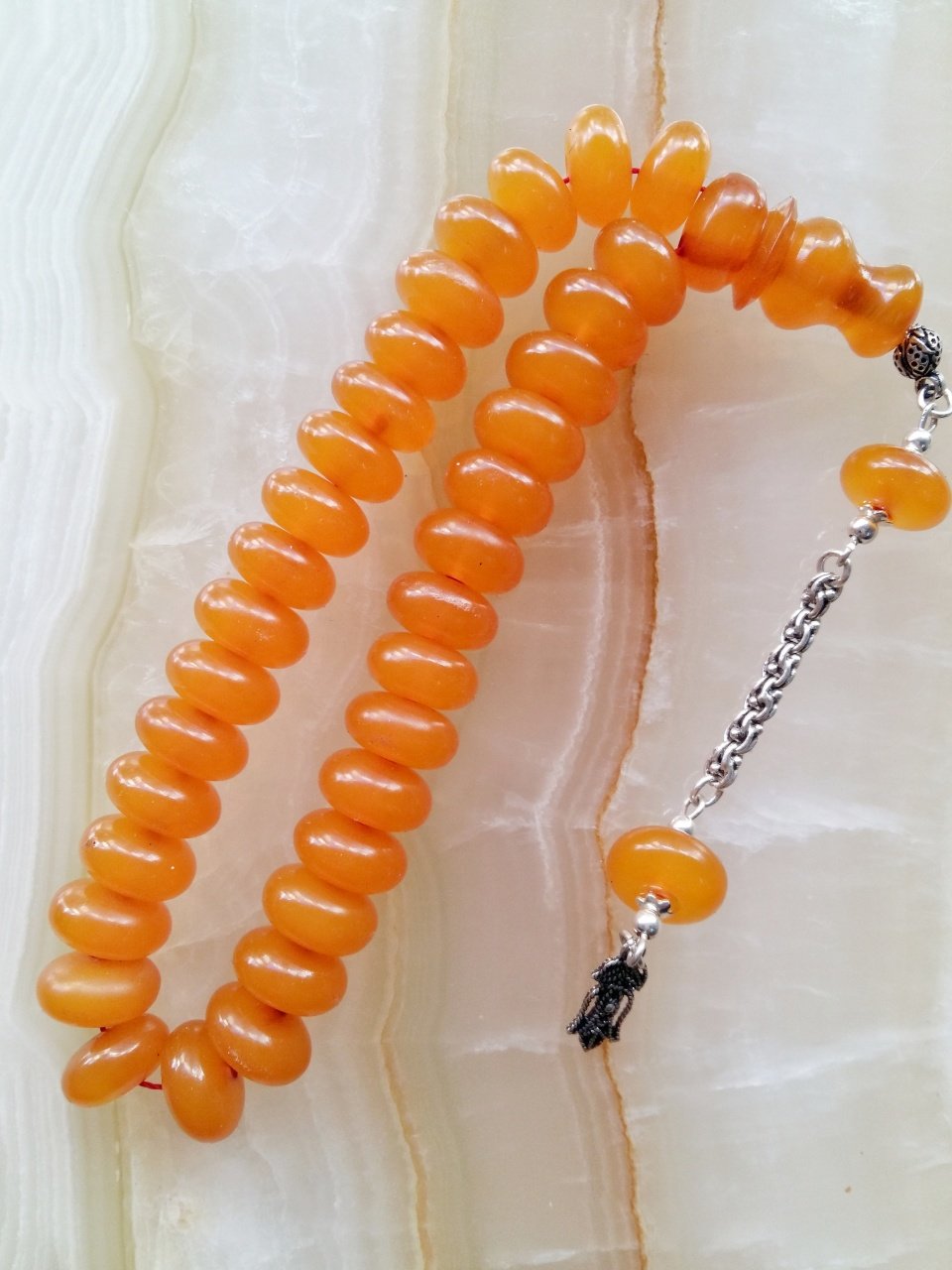 925 Ayar Gümüş Püsküllü Özel İşçilikli Atölye Yapımı Tekerlek Kesim Bilek Boy Sıkma Kehribar Tesbih