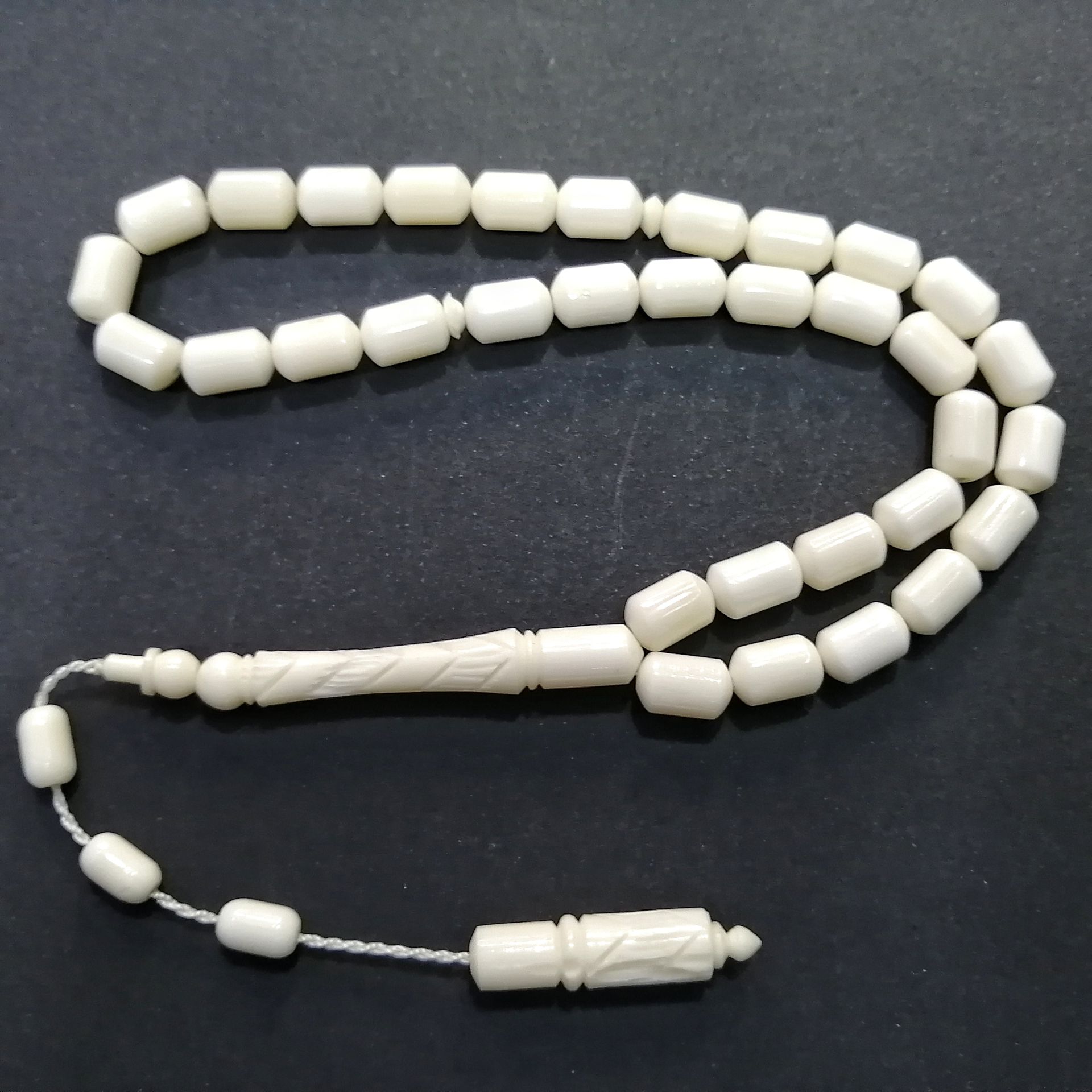 Sistem Püsküllü İmamesi İşçilikli Kapsül Kesim Deve Kemiği Tesbih