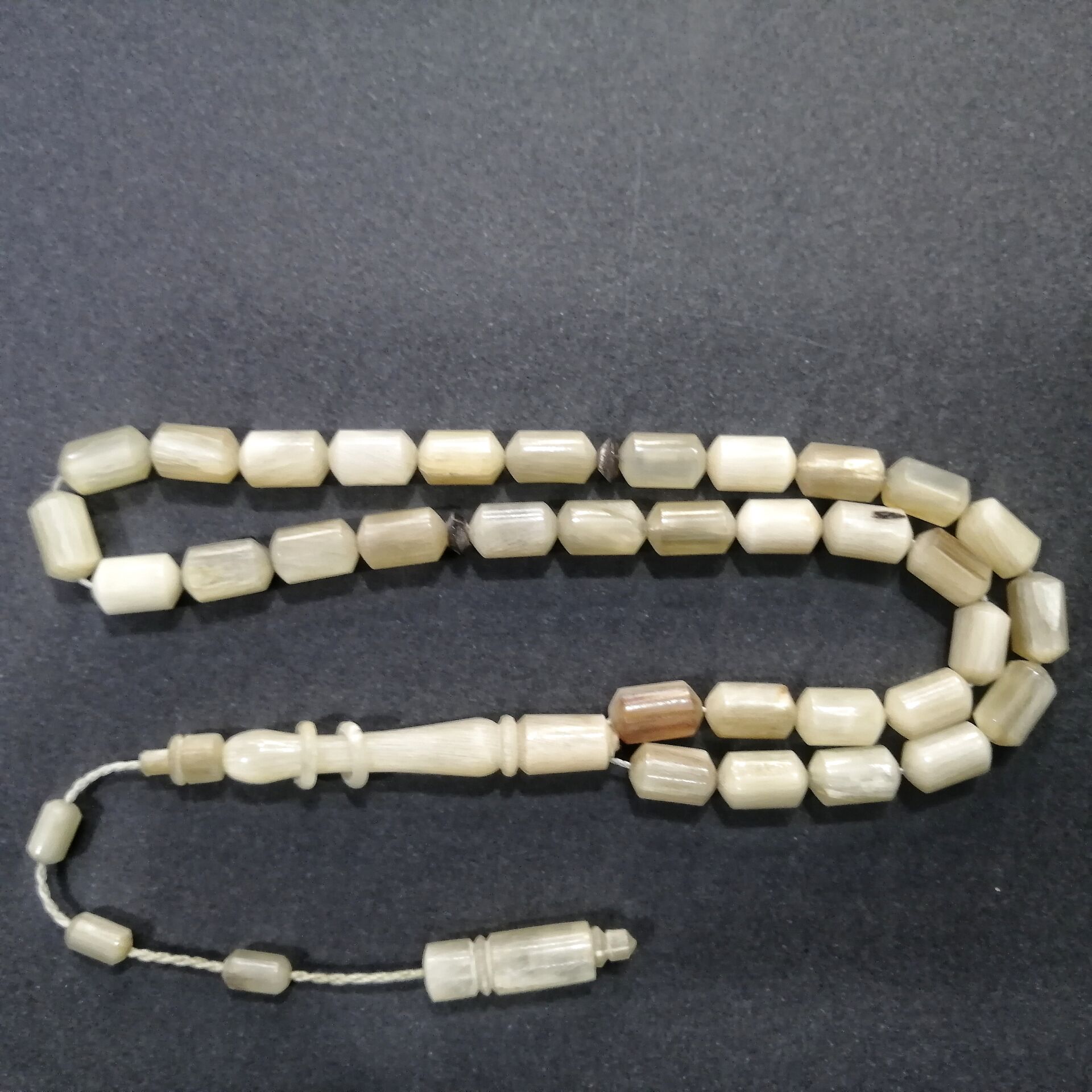 Sistem Püsküllü İmamesi Halkalı Uçlu Kapsül Kesim Koç Boynuzu Tesbih