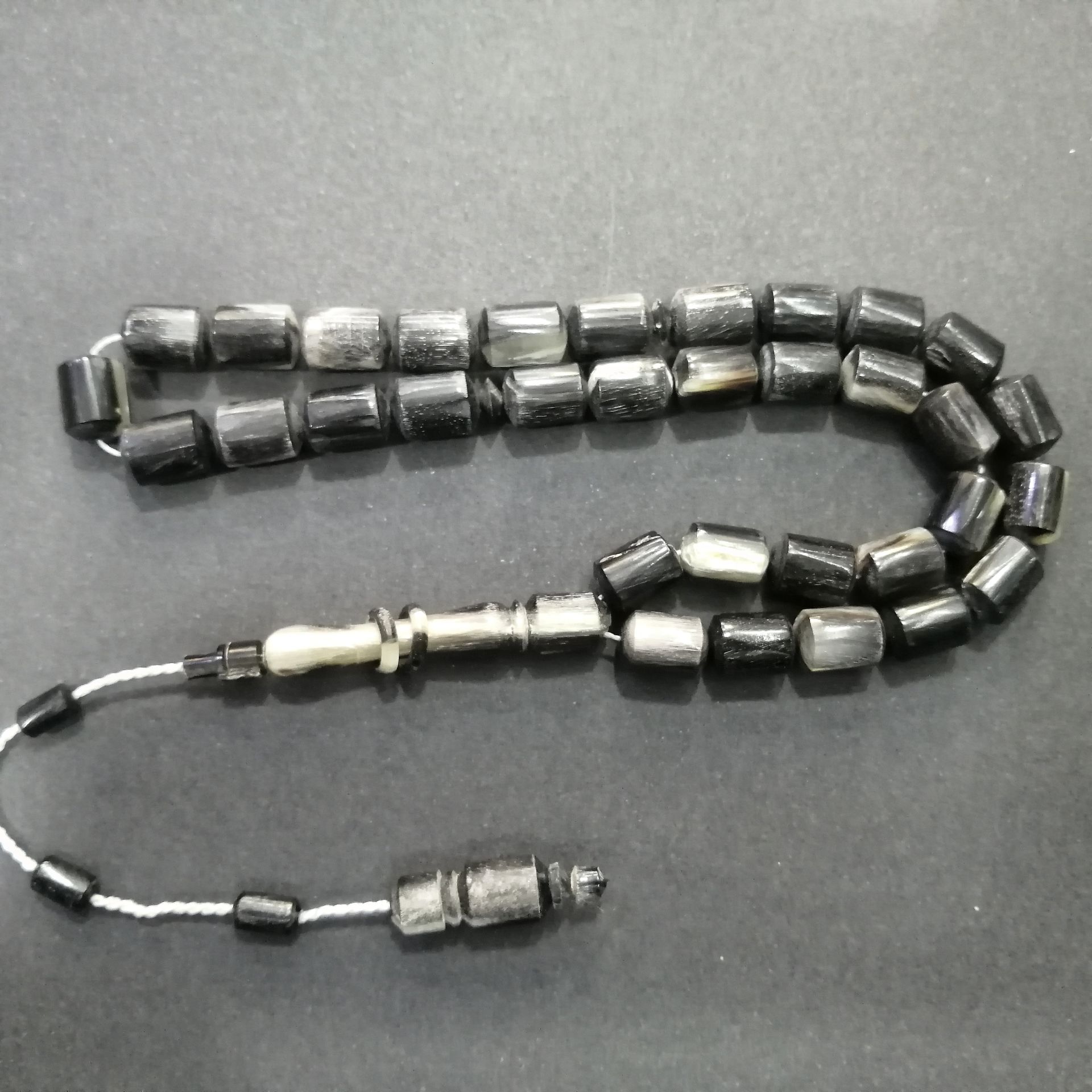 Sistem Püsküllü İmamesi Halkalı Uçlu Kapsül Kesim Koç Boynuzu Tesbih