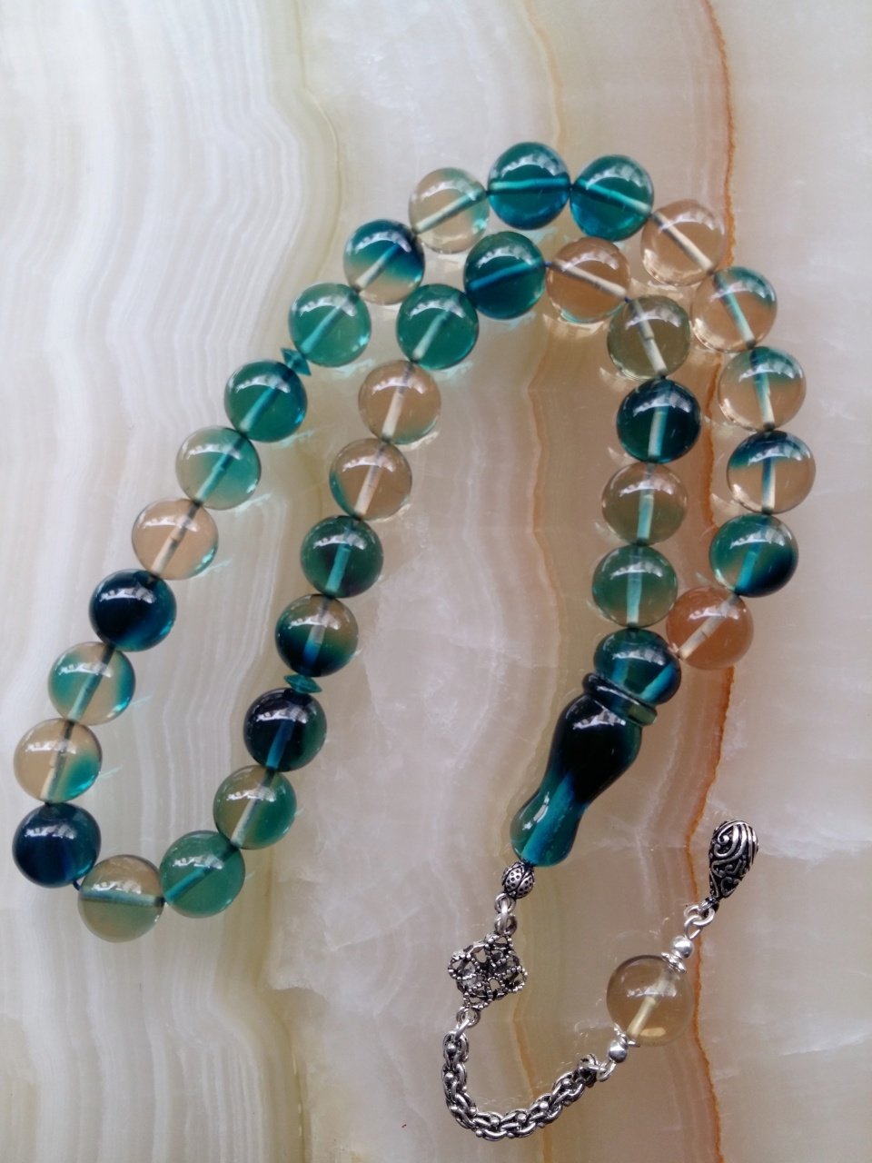 925 Ayar Gümüş Püsküllü Özel İşçilikli Atölye Yapımı Küre Kesim Ateş Kehribar Tesbih