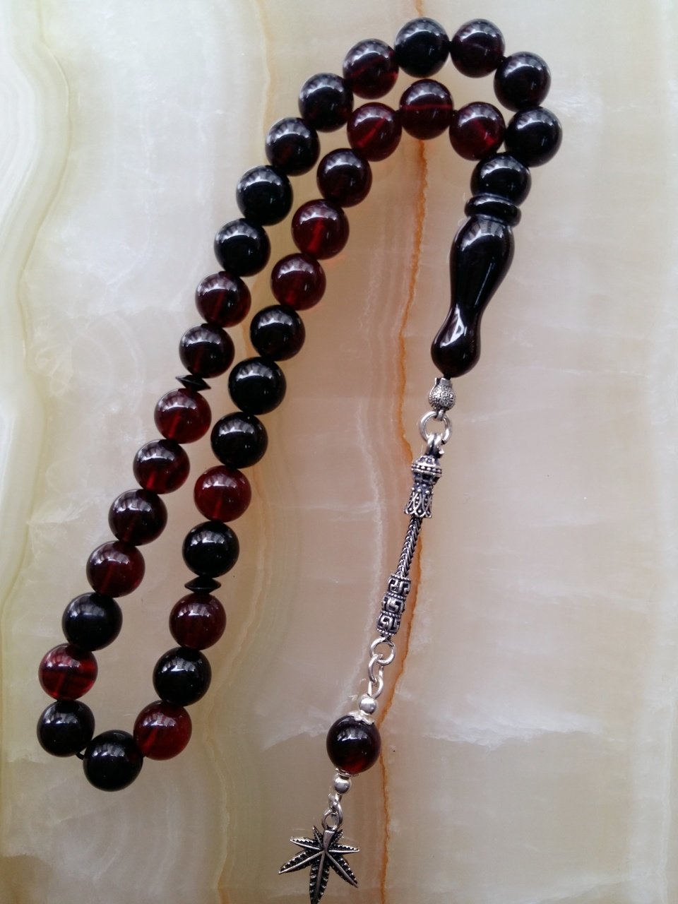 925 Ayar Gümüş Püsküllü Özel İşçilikli Atölye Yapımı Küre Kesim Ateş Kehribar Tesbih