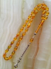 925 Ayar Gümüş Püsküllü Özel İşçilikli Atölye Yapımı Beyzi Kesim Hareli Sıkma Kehribar Tesbih