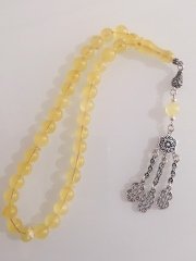 925 Ayar Gümüş Püsküllü Yarı Mat Küre Kesim Doğal Damla Kehribar Tesbihimiz Toptan Fiyatına Türkiyenin Online Toptan Tesbih Satış Sitesi toptantesbih.com da Beğeninize Sunulmuştur