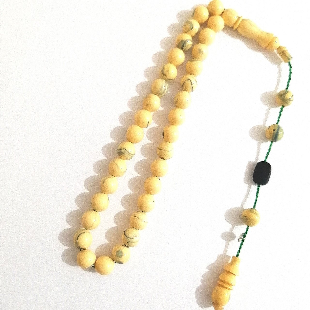 Sistem Püsküllü Hareli Küre Kesim Katalin Tesbihimiz Toptan Fiyatına Türkiyenin Online Toptan Tesbih Satış Sitesi toptantesbih.com da Beğeninize Sunulmuştur