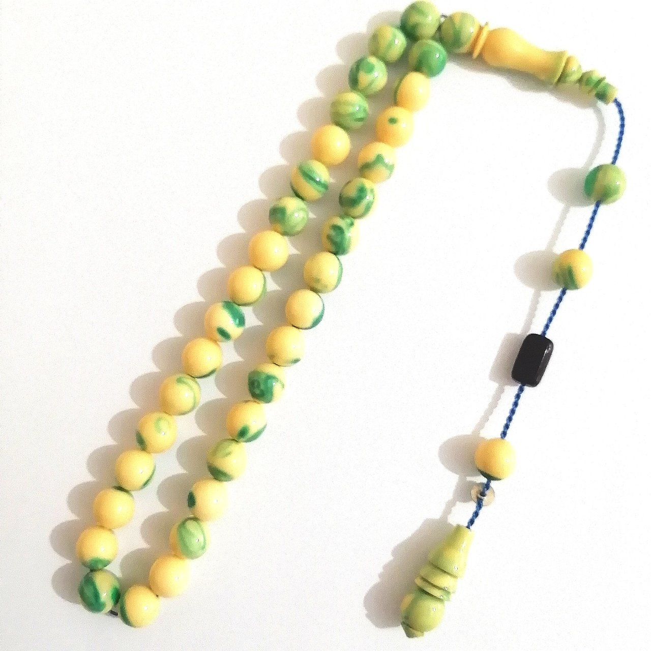 Sistem Püsküllü Yeşil Hareli Küre Kesim Katalin Tesbihimiz Toptan Fiyatına Türkiyenin Online Toptan Tesbih Satış Sitesi toptantesbih.com da Beğeninize Sunulmuştur