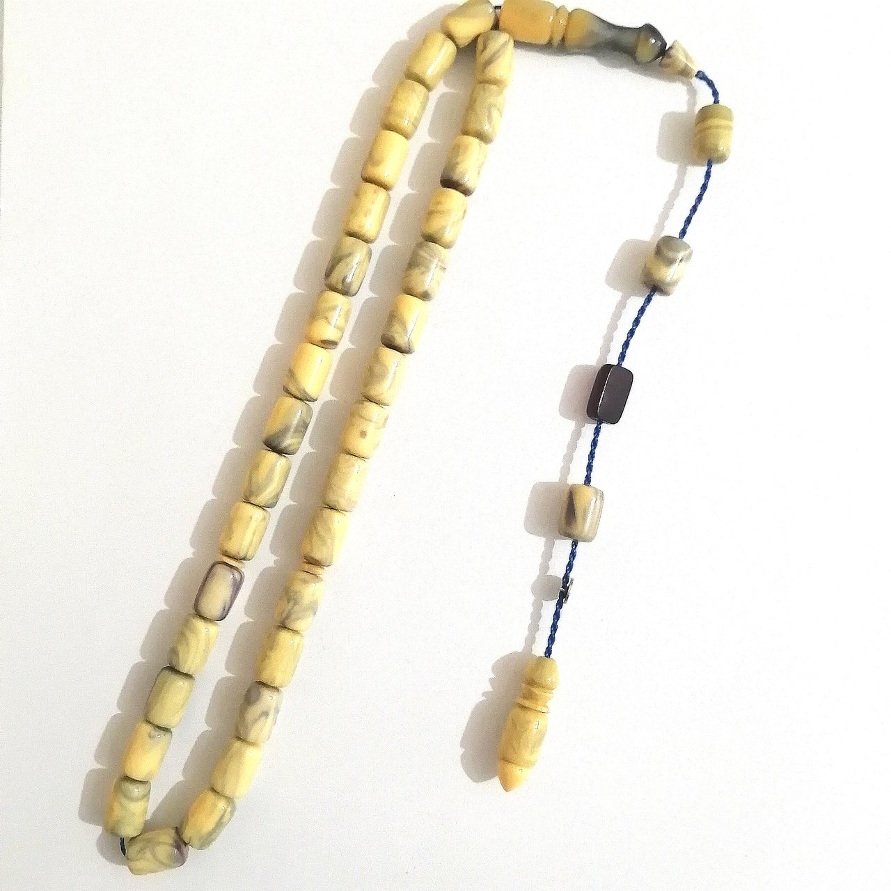 Sistem Püsküllü Hareli Kapsül Kesim Katalin Tesbihimiz Toptan Fiyatına Türkiyenin Online Toptan Tesbih Satış Sitesi toptantesbih.com da Beğeninize Sunulmuştur