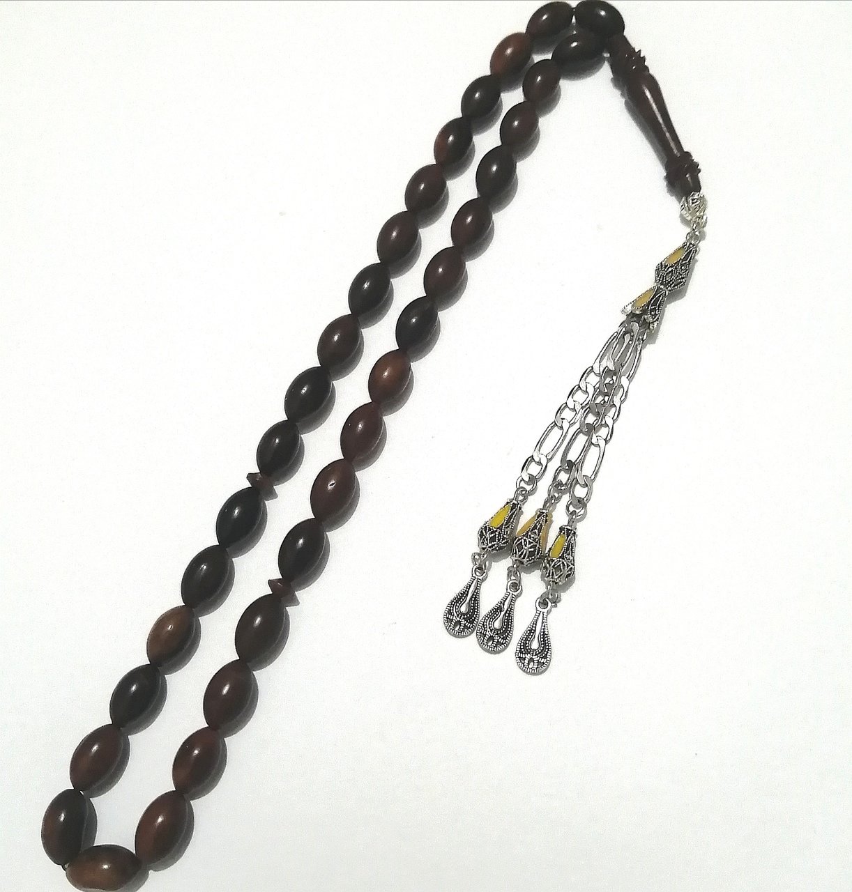 Halep Modeli Mineli Alpaka Püsküllü Beyzi Kesim Kuka Tesbihimiz Toptan Fiyatına Türkiyenin Online Toptan Tesbih Satış Sitesi toptantesbih.com da Beğeninize Sunulmuştur