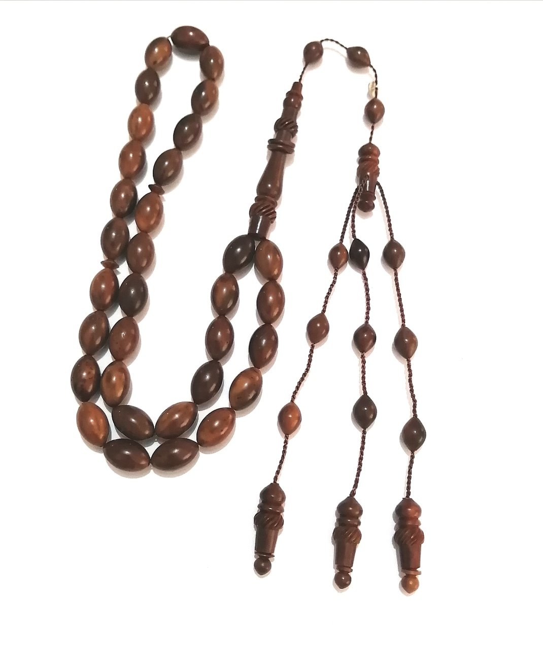 Üç Saçaklı Sistem Püsküllü Beyzi Kesim Kuka Tesbihimiz Toptan Fiyatına Türkiyenin Online Toptan Tesbih Satış Sitesi toptantesbih.com da Beğeninize Sunulmuştur